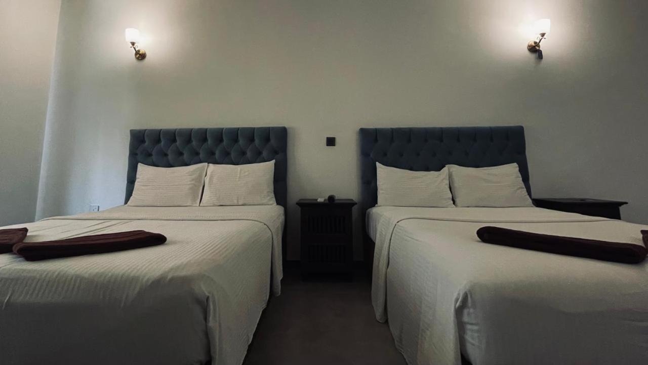 Forever City Hotel Кирибатгода Екстериор снимка