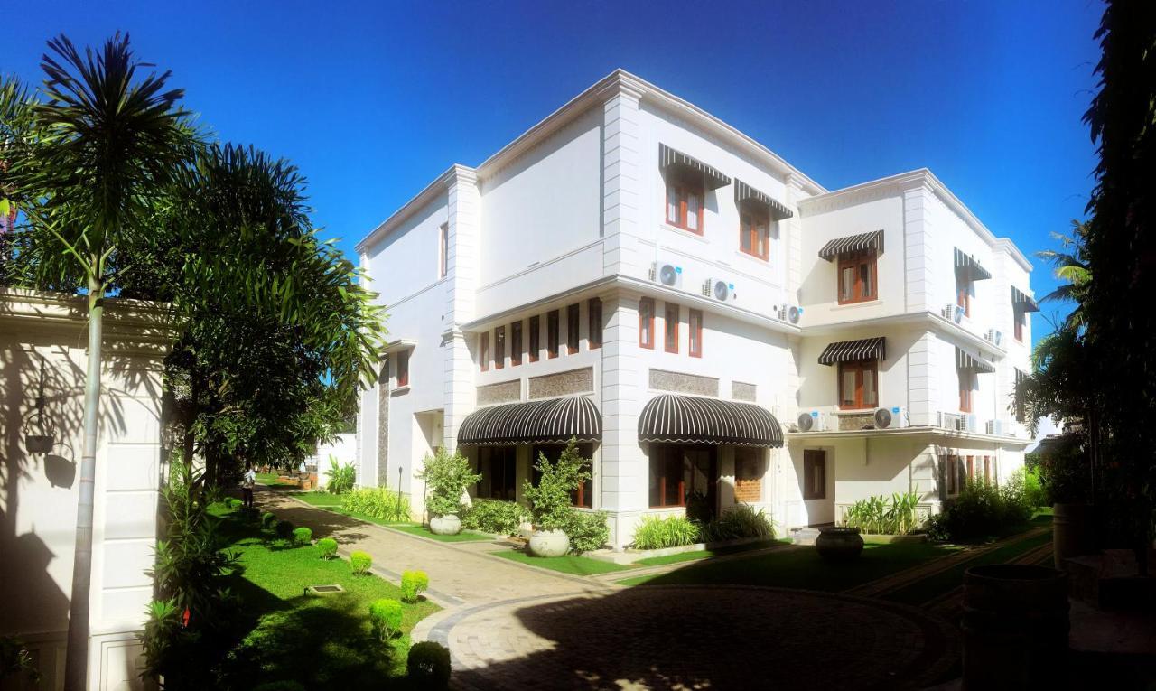 Forever City Hotel Кирибатгода Екстериор снимка